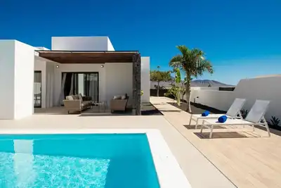 Image de Merveilleuse maison de vacances privée avec Wifi, climatisation, piscine privée et Tv