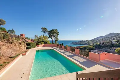 Image de Bel appartement pour 4 personnes avec climatisation, piscine, Wifi, Tv et parking