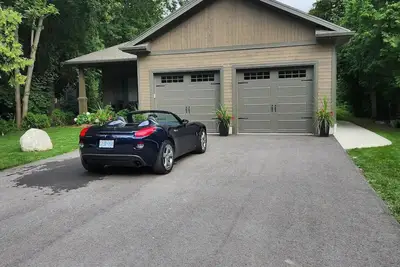 Image de Newly Built 3 Bedroom Cottage, Steps to the Beach