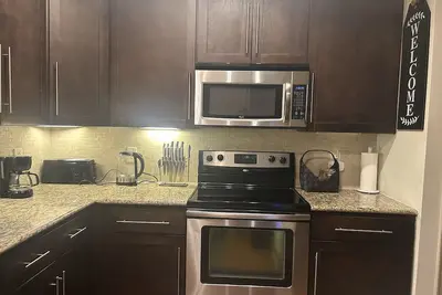 Image de Cool haven in the city, close to the medical center and Nrg.