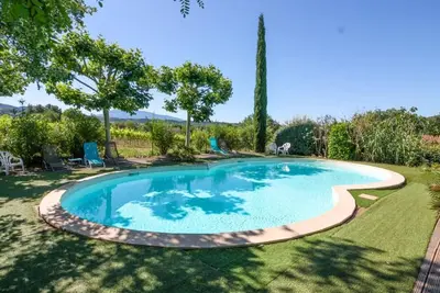 Image de Petite maison 'La Françonne - Gîte Rouge' avec vue sur la montagne, Wi-Fi et climatisation