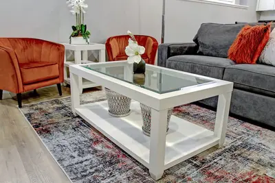 Image de Brand New Modern Escape