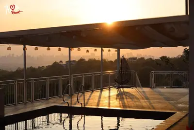 Image de Captivating Private Resort with Majestic Views