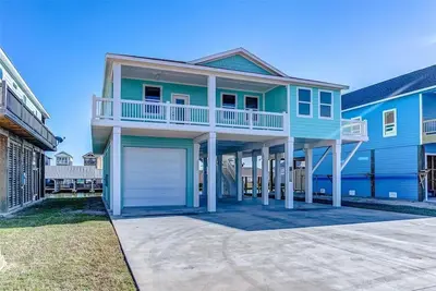 Image de Laguna Cove Cabin, Canal Front