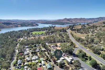 Image de 4-bedroom home nestled in the heart of Bonnie Doon