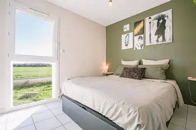 Image de Vue sur le golf chez les grats - clim - piscine