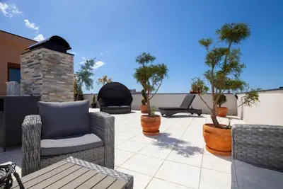 Image de Luxury Apartment with Private Rooftop Terrace