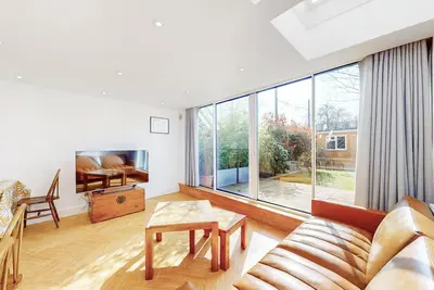 Image de Cosy 2bd garden flat in Wimbledon near the tube
