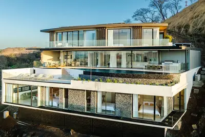 Image de Modern 6 Br Ocean View Villa with pingpong table, daily breakfast & cleaning