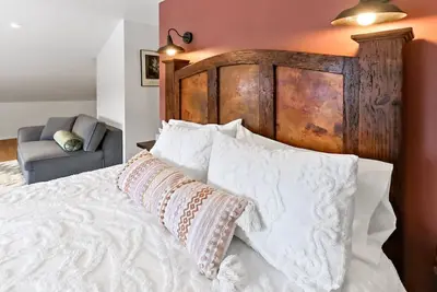 Image de Spacious Studio Unit 5 with Gorgous Canyon Views!