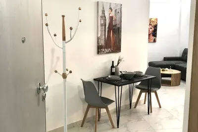 Kyra Apartment