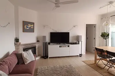 Image de 15min Walking to Cascais Center! Bright Balcony With Small Bbq and Sofa