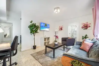 Image de Lovely 2-bedroom rental  near Brickell w/ parking