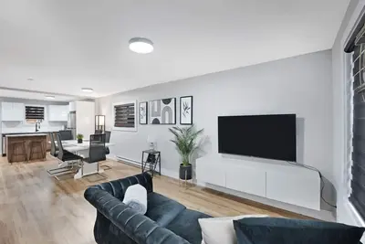 Image de Welcome To Our Modern  2Bdrm/1Bth w/ Laundry/Bbq