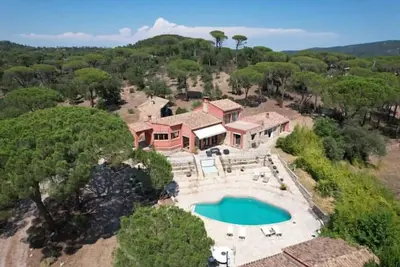 Image de Villa de la Bergerie du Peyloubier