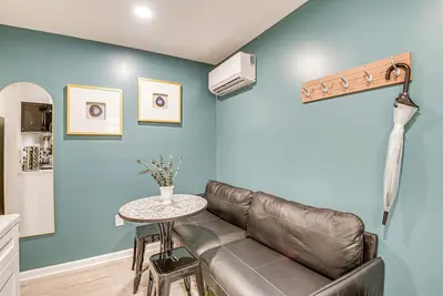 Image de Cheverly Apartment - 4 Mi to Commanders Field!