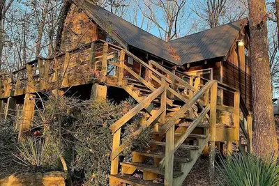 Image de Cozy lake retreat at Tannenbaum Golf Club. Perfect for viewing the Eclipse!