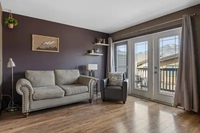 Daydream Den | Central | Family-Friendly | Garage