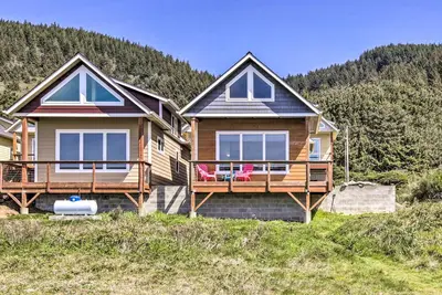 Image de Oceanfront, dog-friendly cottage with amazing view, porch & beach access