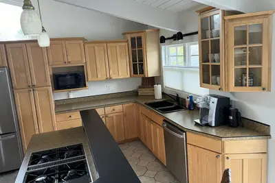 Image de 3 bedroom house 3 miles from Fort Stevens State Park and 9 miles from Astoria.