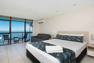 Image de Studio 811 - Picturesque Beachfront Views