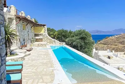 Image de 2 Bedroom Cycladic Style Suite, A/C, Private Pool, Sea & Sunset Views - 15mins from Mykonos Town!