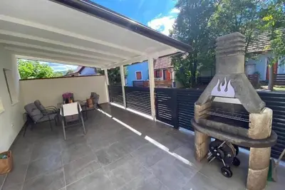 Image de 5 minutes to the pool Villa Lara Terme Čatež with 6 Thermal Riviera Tickets