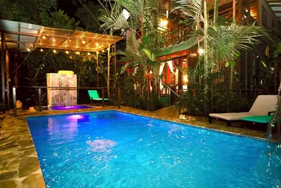 Image de Private Villa Hot Jacuzzi&Pool, \nMagic Jungle Garden, steps from amenities&beach