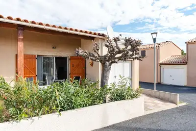 Image de Cs-Sp15 Pavillon avec piscine collective et tennis