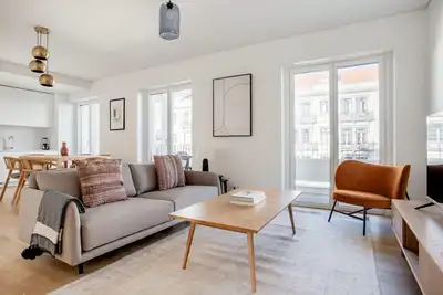 Image de Blueground | Santo António, totally equipped