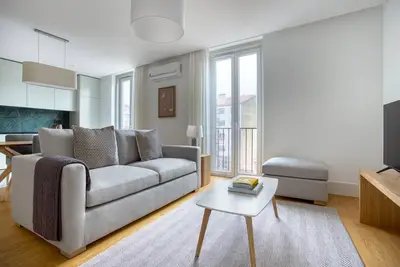 Image de Blueground | Arroios, fully furnished & equipped