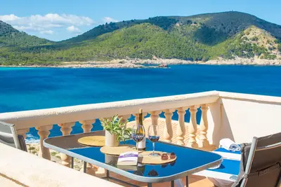 Image de Perleta - Fabulous penthouse with sea views, swimming pool, and free WiFi.