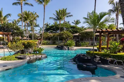 Image de New Listing, Golf Villas, Private Beach, Gorgeous Sunrise Views
