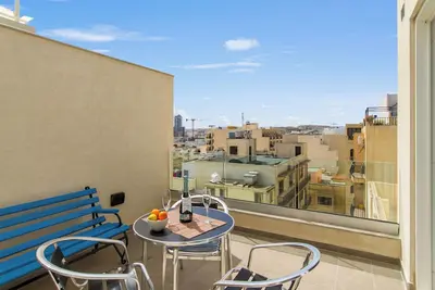 Image de A Sunny Penthouse Modern 2 bdr - Sliema, Sliema, Malta