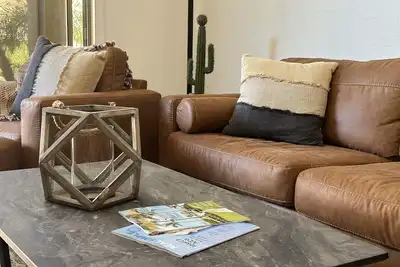 Private Heated Pool, Bbq, Fire Pit, Pool Table, Fully Equipped Kitchen, King Bed