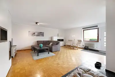 Image de Appartement \"Das Spatzennest\" avec terrasse privée et prairie dans un endroit calme