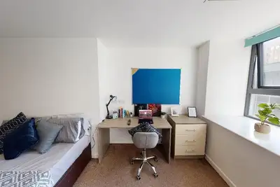 1 Room in Cozy Ensuite
