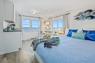 Image de Oceanfront w/Amazing Views! Hottub! Location!