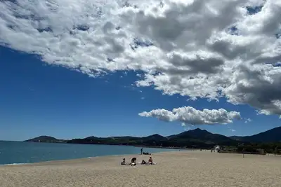 Image de Très bel appartement 2 chambres grande terrasse piscine parking privé lagune