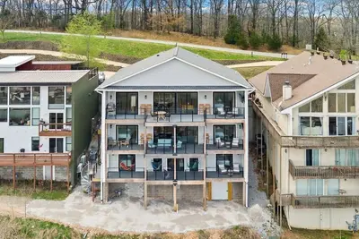 Image de Sunrise Glory - Perfect Patio & Views - Sleeps 15