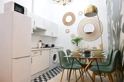 Image de Vivez la vie madrilène! Maison confortable de 2 chambres à quelques minutes de la Puerta del Sol à Madrid