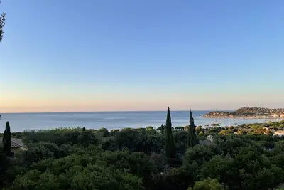 Image de Villa à 600m de la plage avec piscine, clim et internet