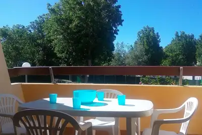 Image de Appartement T2 cabine avec terrasse, proche plage, parking privé, pour 4 personnes.