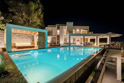 Image de Elegant And Simplistic Villa With Top Notch Facilities