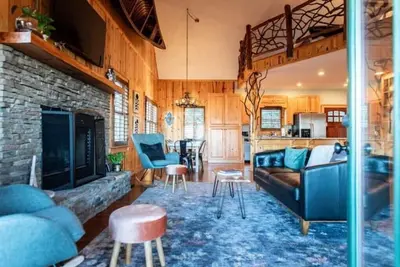 Image de New! Fablewood Cabin, fab views all year. Only 8min to downtown Clayton, Arcade\n