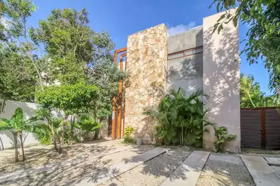 Image de Tulum hideaway with a private plunge pool, oasis yard, & full kitchen