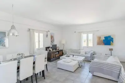 Image de Molos Beachfront Villa