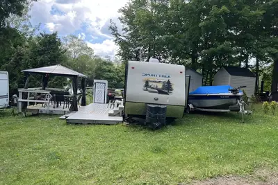 Image de Quiet campground, minutes from Port Kent! Lot Only Camper Not Included