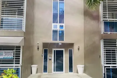 Image de This place is comfort and luxury you will enjoy it is very safe and quiet area