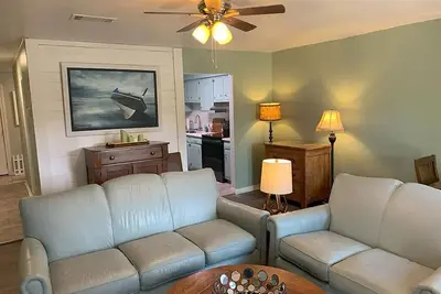 Image de Cozy 2-bedroom townhome in enjoyable Diamondhead with Ac, WiFi, and a great view